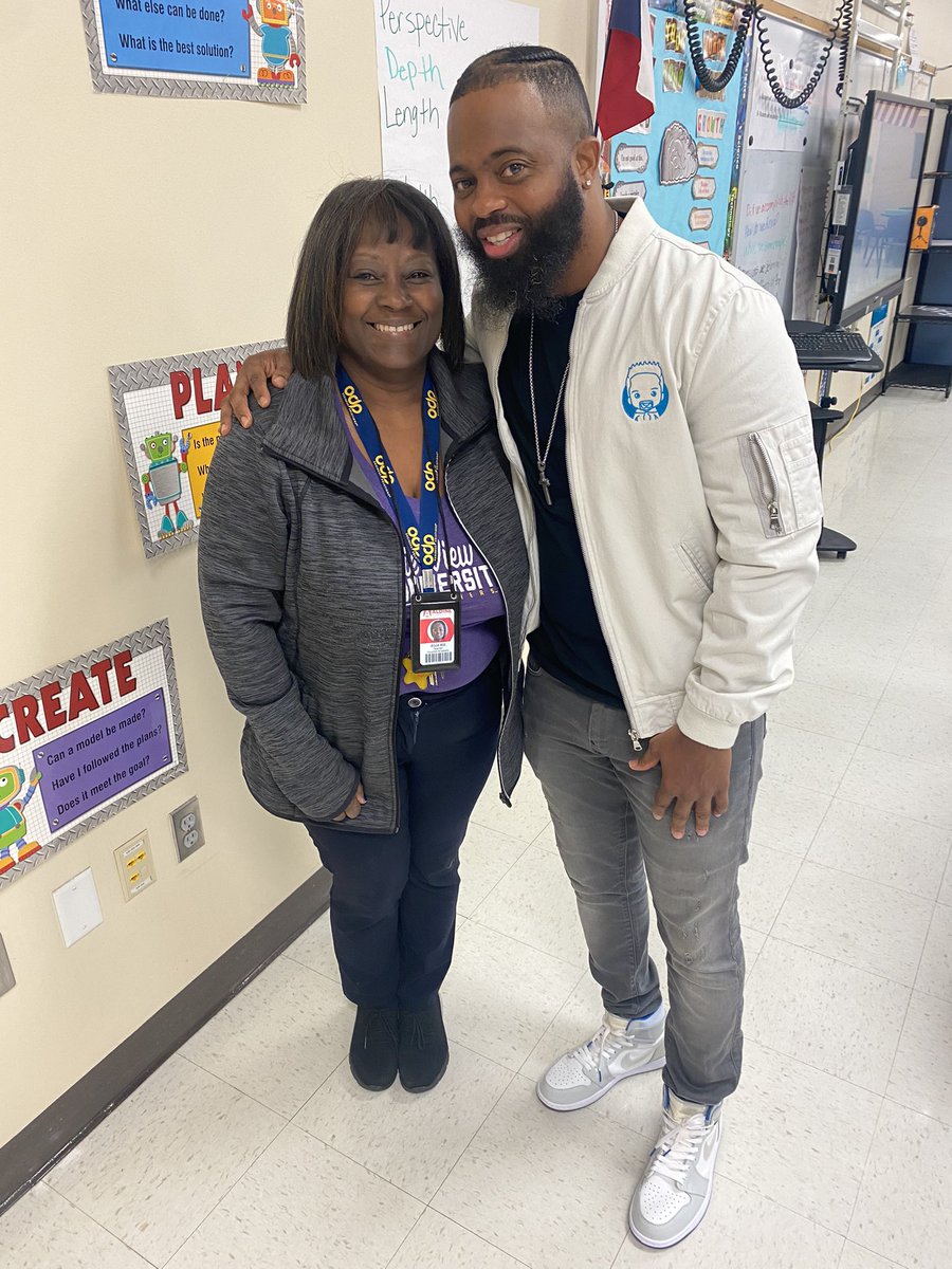 Alice Hill tweet media