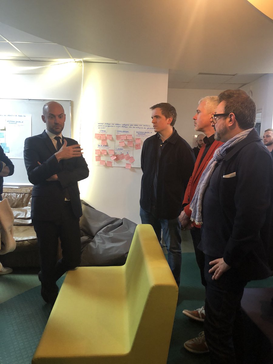 Sur les enjeux formation de <a href="/Plus2POPSchool/">POP School</a> : <a href="/jnbarrot/">Jean-Noël Barrot</a> constate une pénurie de candidats mais aussi un besoin de changement de la culture du recrutement dans certaines entreprises. Un vrai sujet : passer par le prisme compétences !