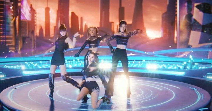 JiniChannel's tweet photo. ¡Debutó #MAVE el grupo de chicas totalmente virtual!😱 Pertenecen a la agencia #METAVERSECompany y lanzaron su sencillo #PANDORA. https://t.co/XGdoe2VR9W