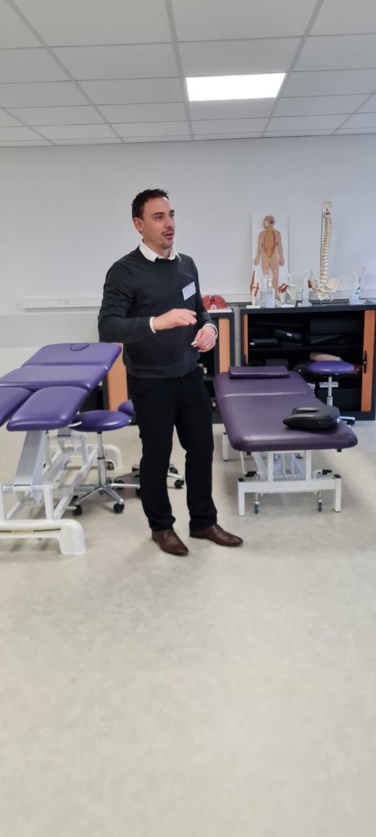 ricBlond1's tweet photo. Merci @unilim et mention spéciale aux collègues @ilfomer 👍 pour cette journée passionnante sur la formation et la recherche en rééducation, réadaptation, médecine, pharmacie , ... l équipe @Univ_Orleans va enrichir encore son PIA4 Excellences #Minerve @EUKCVL https://t.co/DjlAvn3wjF