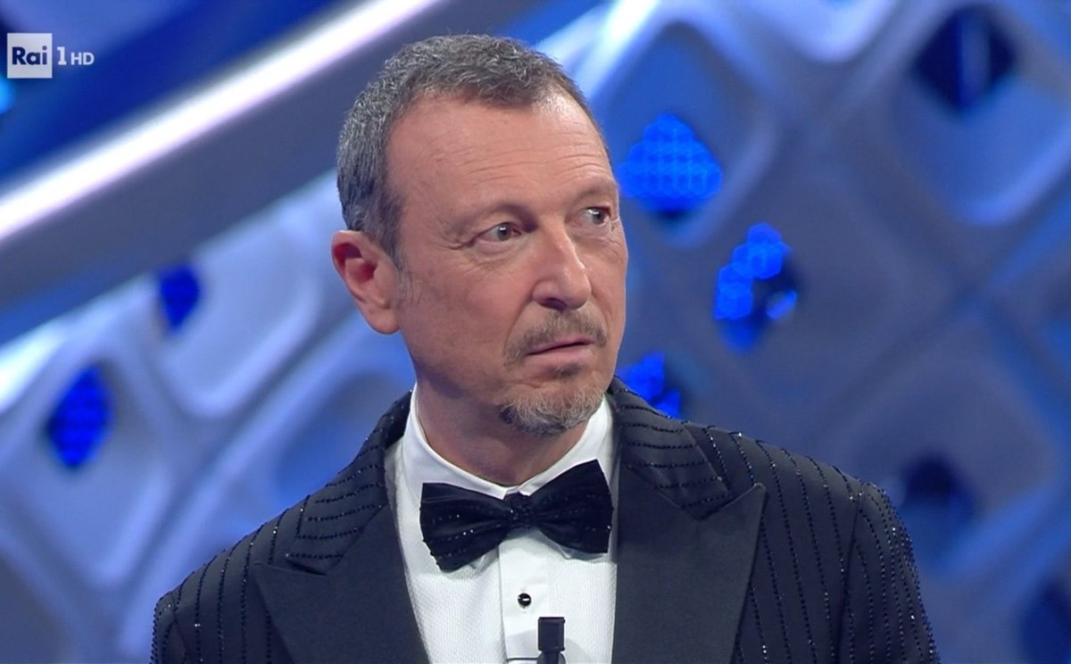 La mia faccia se qualcuno mi chiederà di uscire durante la settimana di Sanremo #Sanremo2023