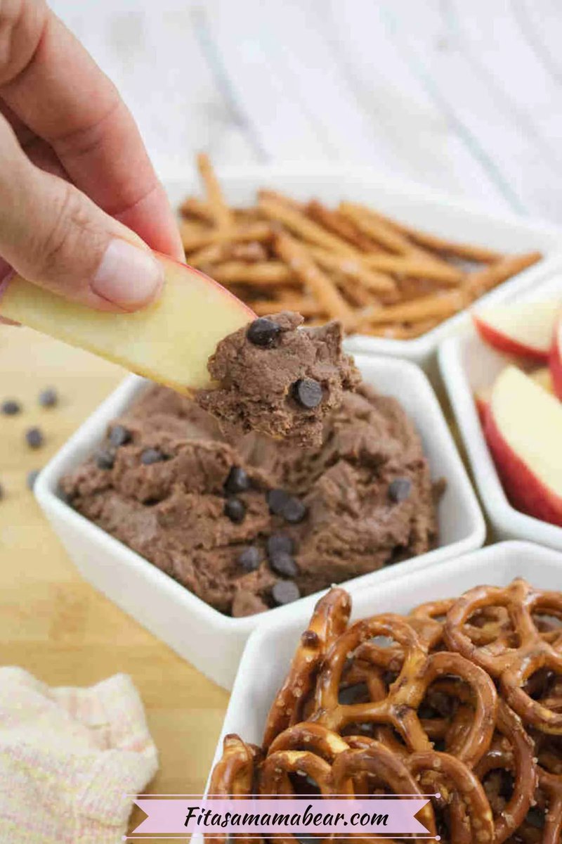 Out new favorite thing: edible brownie batter!

Whips up in two minutes and though my kiddos like to dip apples in it.. I just eat it off a spoon haha.

Great for movie nights!

Recipe: buff.ly/3XLXG1v 

#recipe #easysnack