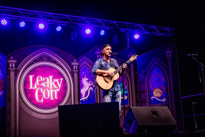 The Leaky Cauldron on Twitter: "Next LeakyCon is in Chicago in August. Will you join us?"