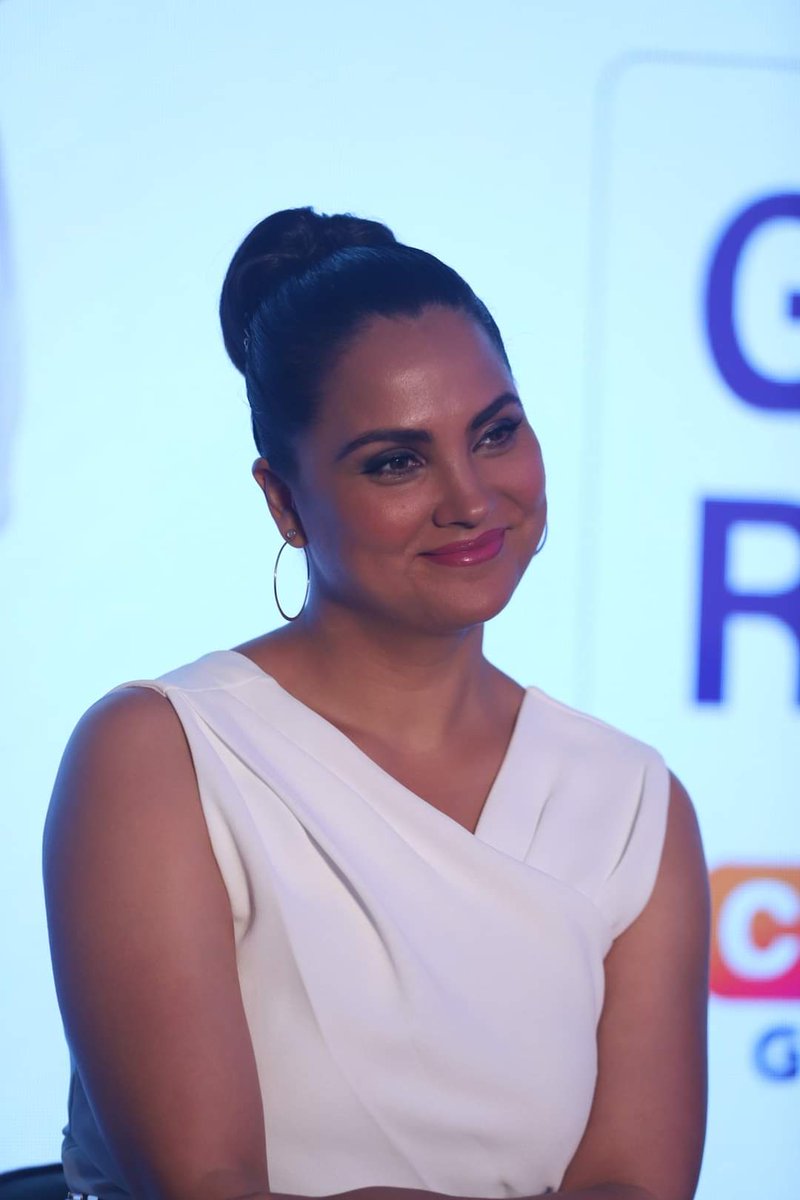 Smiling beauty lara dutta @LaraDutta ❤❤
#laraduttabhupathi