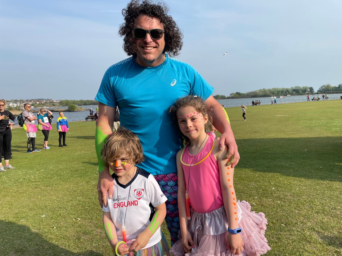 Kick the January blues and get training for the most colourful run on the planet! 💙💛💚💜
Early bird price places are on sale now for <a href="/diverseability/">Diverse Abilities</a> Neon run &amp; the Family 2k so even the kids have no excuse to sit on the sofa 🛋️raring2go.co.uk/2023/01/family…