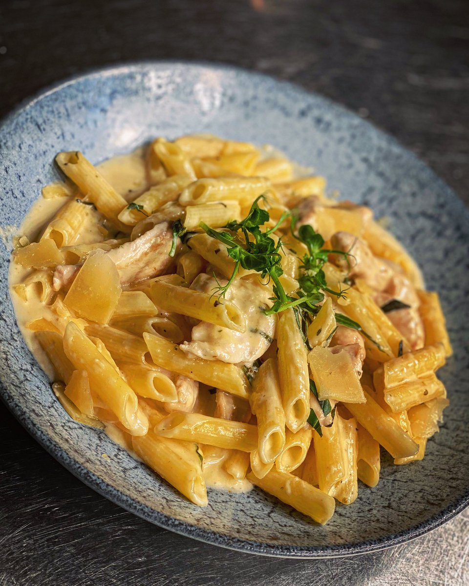 Our Wednesday Special is a #GlutenFree Option this week 🌾 Tuscan Chicken Penne cooked with Garlic, Cream & Basil. The perfect Wednesday Night comfort dish 😊 #LouthChat #No3Collon #FoodOscars