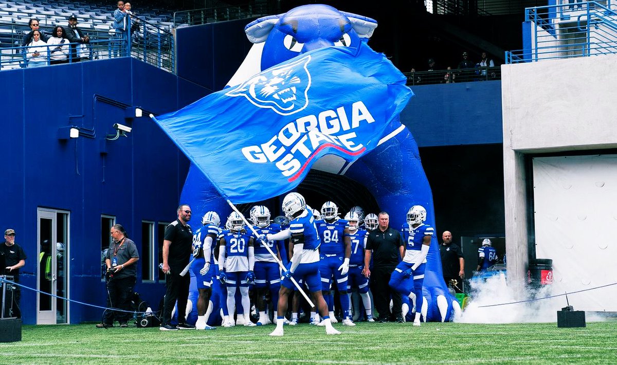 JamariPayne7's tweet photo. AGTG✝️Extremely Blessed To Receive An Offer From Georgia State University🔵🔵@Coach_Treal @coachnewton7 @_tyreicm @On3Keith @pokafootball @LoachapokaAD @PokaAthletics @SWiltfong247 @cpetagna247 https://t.co/sNoCoXGrw0