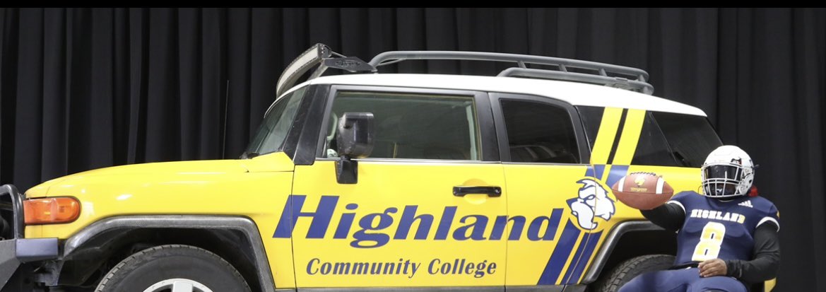 FeltonXavion's tweet photo. Had a great weekend at highland CC thank you to coach @CoachDJmayo and @CoachLockdown23 for having me down #scottie nation https://t.co/PQOffTpyg1