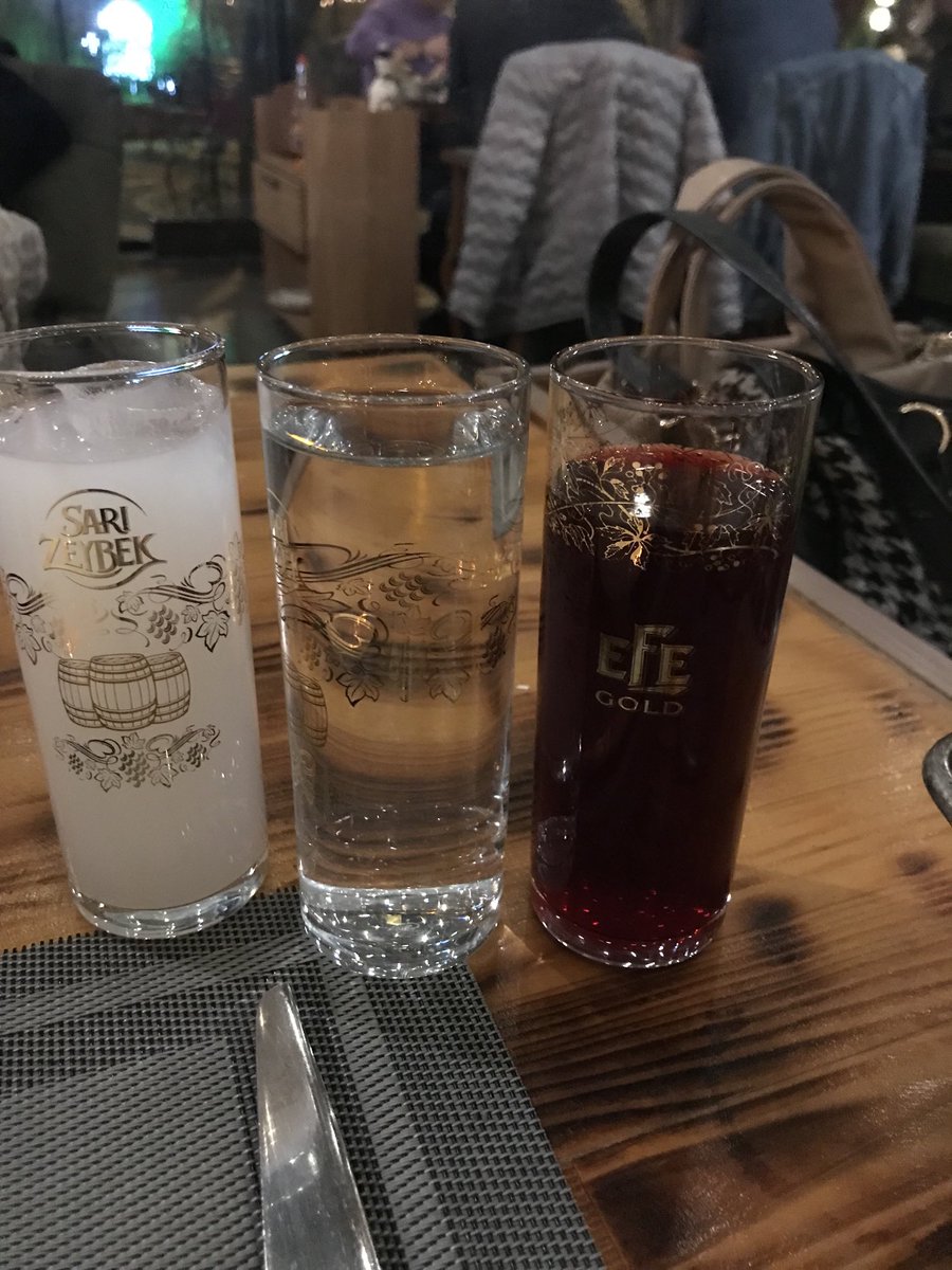 Brck135's tweet photo. Rakı candır 🧿🙋🏻‍♀️🙋🏻‍♀️ https://t.co/YGGNlGk2Vk