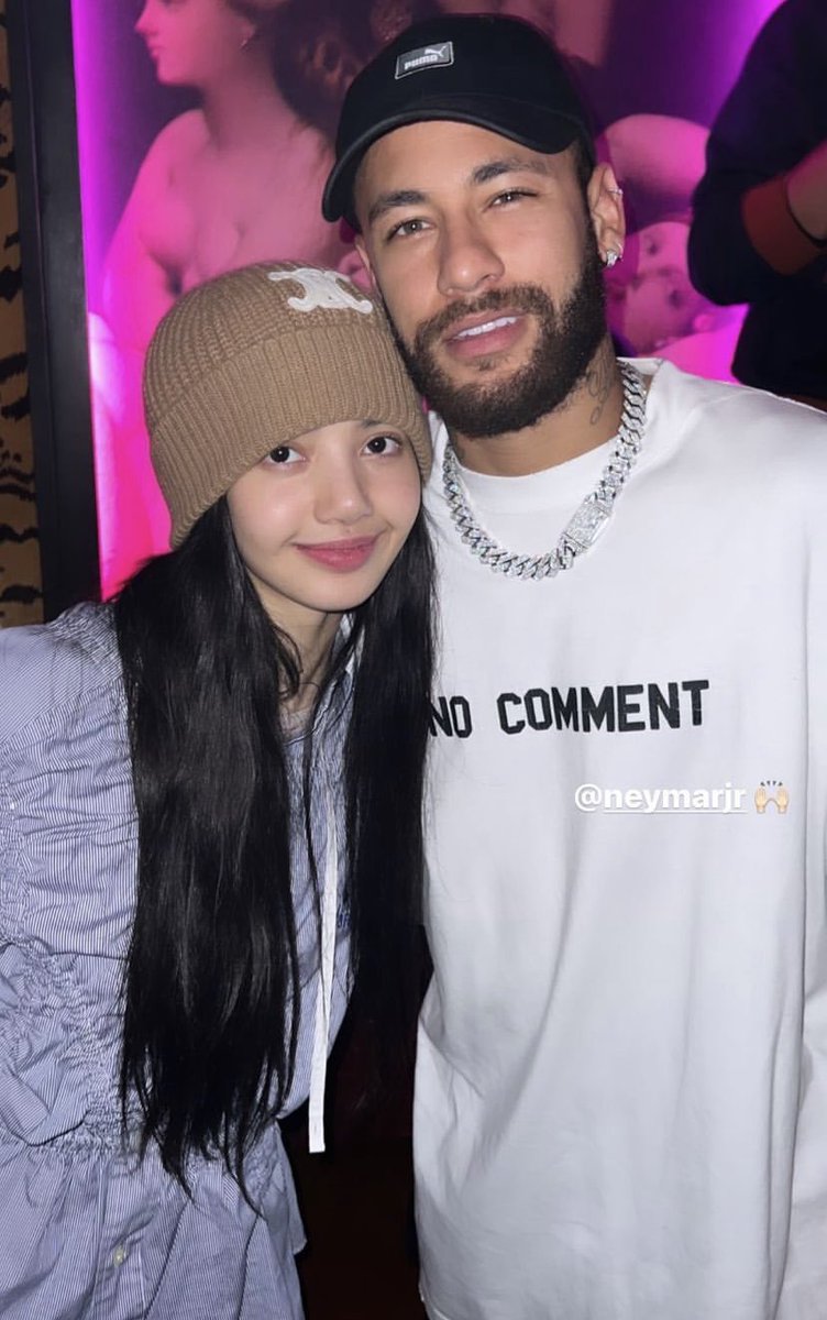 .<a href="/BLACKPINK/">BLACKPINKOFFICIAL</a>’s #LISA and Neymar together in new photo.