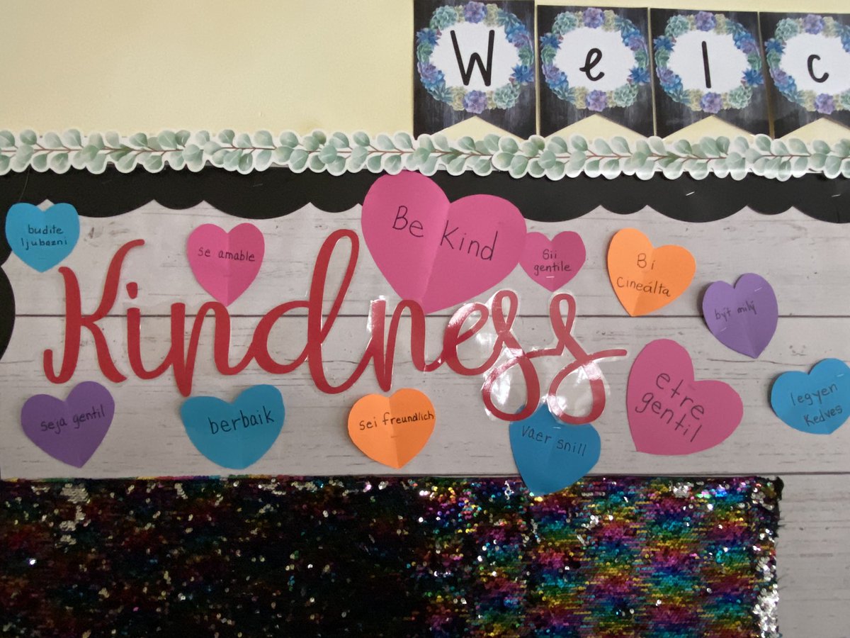 BPESchool's tweet photo. Do you know how to say “Be Kind” in different languages?  2AM does!  #GreatKindnessChallenge https://t.co/6qvOkZxS1i