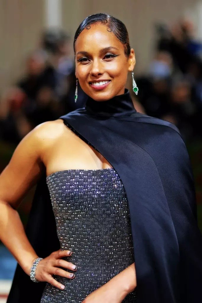 Alicia Keys - January 25, 1981
HAPPY BIRTHDAY 