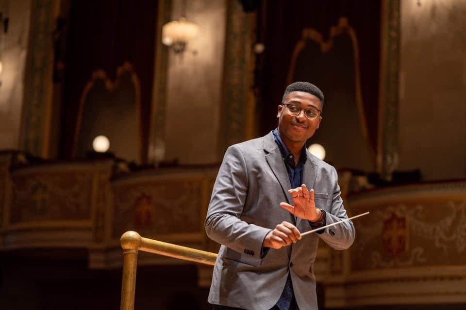 RelativePitch_'s tweet photo. Check out our new episode, Commitment &amp; Community with the Detroit Symphony Orchestra Assistant Conductor and Phillip and Lauren Fisher Community Ambassador and Music Director of the Detroit Symphony Youth Orchestra, Na'Zir McFadden.

 https://t.co/fquiW7JEtx https://t.co/rT6qXvxrAv