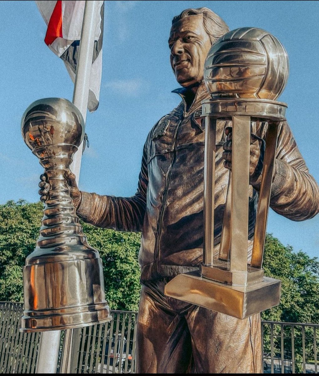 Cleberdepauladv's tweet photo. Ficou Top 🇾🇪🇾🇪🇾🇪 #TeleEterno #SPFC93Anos https://t.co/CfQzJfvqkE