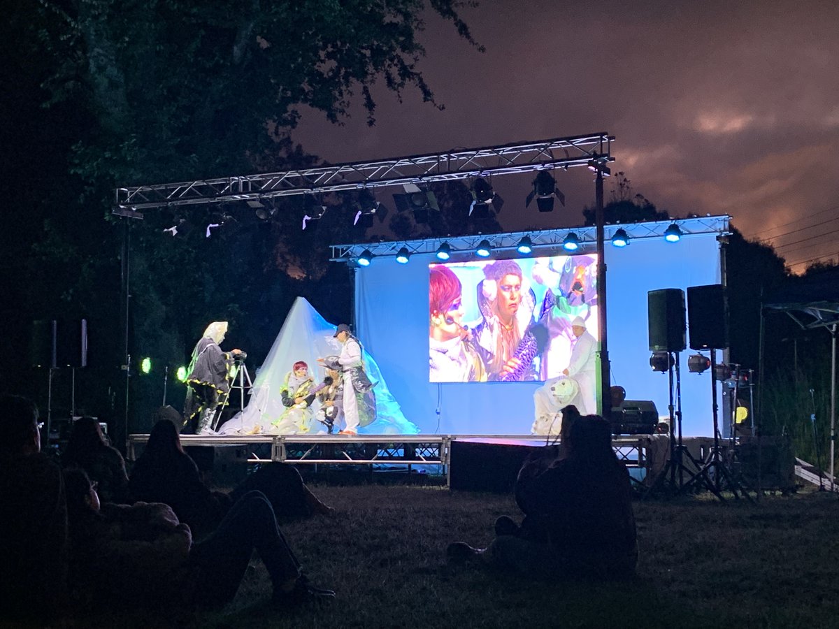 ubbchile's tweet photo. La @ddeubiobio organizó diversas actividades en el marco de Activa Verano UBB: circo y teatro Frutillas con Crema, de "Petit", Teatro La otra Zapattilla con "2070 El último documental animal", Jazz bajo las estrellas y el cierre de talleres artísticos para niñas/os y adolescentes https://t.co/zZFClfTOx0