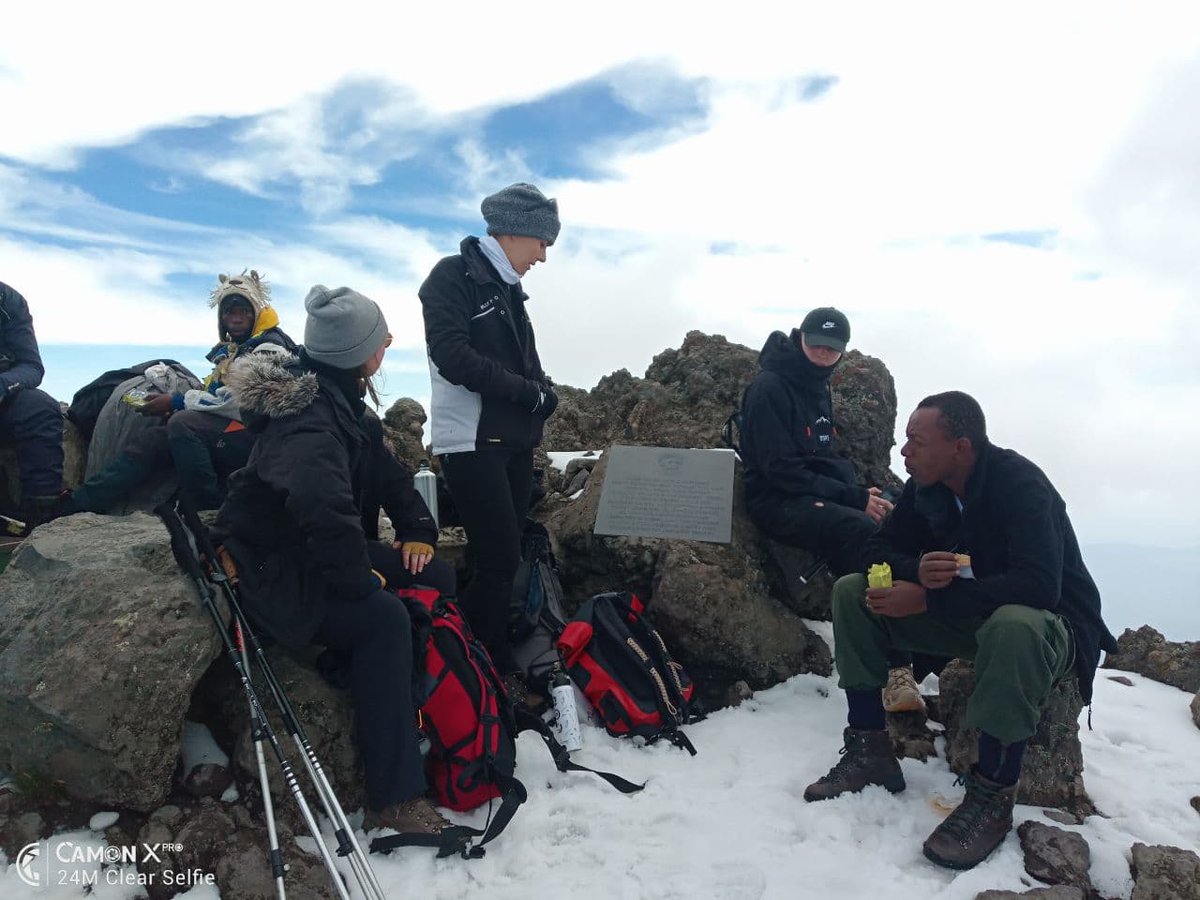 AfricaParadise5's tweet photo. Best Of #Tanzania  Safari Starts here at #SpringlandsHotel with @AfricaParadise5 takes you, family and friends to the adventures of a lifetime  #Safari  #ClimbingKilimanjaro
 Contact Us:-
📱+18665504447 Toll Free 
📱+14167003324 WhatsApp 
📧sales@africaparadiseadventures.com https://t.co/m47rZTrt5M