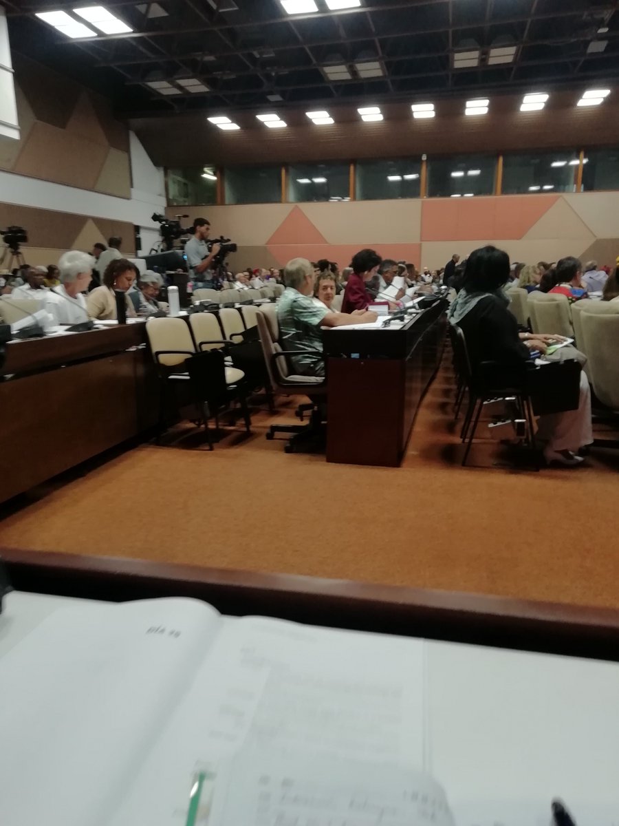 Es la religion opio de los pueblos⁉️👉Conferencia Magistral de Frei Betto🇧🇷 desde la Sala 3️⃣.

‼️ Aquí estamos reunidos Lulanistas🇧🇷 y Castristas🇨🇺‼️
#DesdeSuAltura #MartíVive #DefendiendoCuba🇨🇺💪❤️