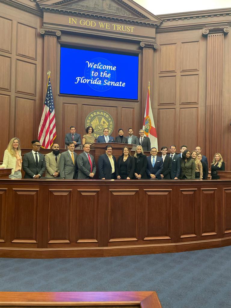 CanadianHOM's tweet photo. Lovely meeting Lt Gov @JeanetteNunezFL and rep @AlinaGarcia this morning. Also glad to be able to walk the floor of the @FLSenate chamber - requisite picture included! Lots on this legislature’s agenda to address #transport, #resiliency and #workforceissues @MiamiChamber https://t.co/YZep4rgHvx