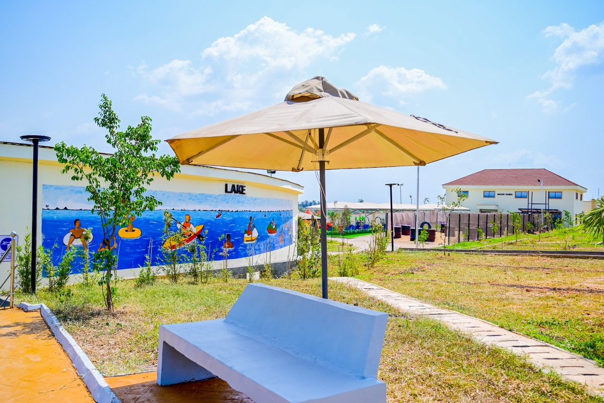 just_1DZ's tweet photo. The Maryam Babangida Leisure Park & Film Village built by Gov Okowa is live now. This opens tourism and another means for revenue generation for the state. It was commissioned today by @atiku
#OkowaIsWorking
#AtikuInDelta
#RecoverNigeria https://t.co/Jmct6w3bWL
