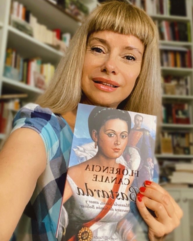 Llegó la segunda edición de BASTARDA (la tapa me sale al revés en la selfie 😝). A cabalgar, Manuela! <a href="/PlanetaLibrosAr/">PlanetadeLibros Argentina 🇦🇷</a> <a href="/Cuelebre10/">Adriana Fernández</a> <a href="/ValerioMariano/">Mariano Valerio</a> <a href="/AlbertoMateu/">Alberto Mateu</a>