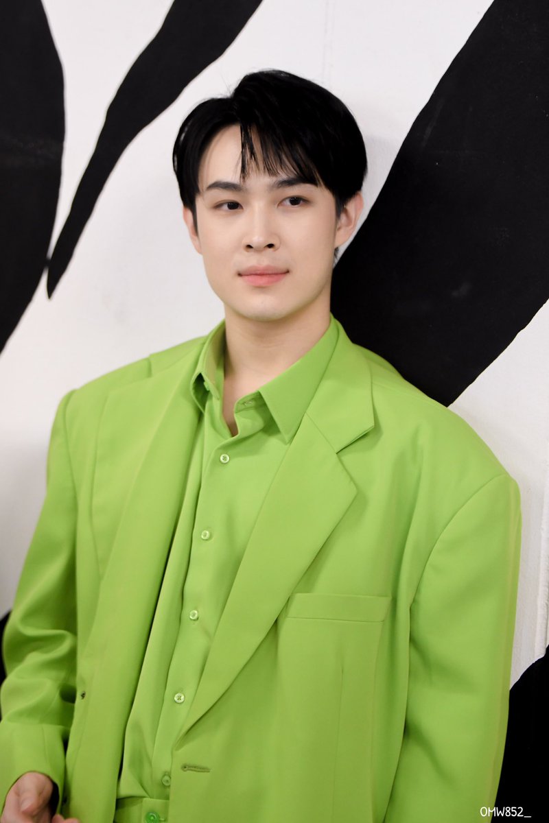 คิดถึงหนู ที่แปลว่าคิดถึงจิงๆนะ อยากคุยด้วยอีกอะ อยากได้ยินเสียงหนูเยอะๆเล้ย ✨ 

<a href="/BoomKrittapak/">Boom Krittapak</a> 
#BoomKrittapak 
#iQIYIVIPThankYouFest