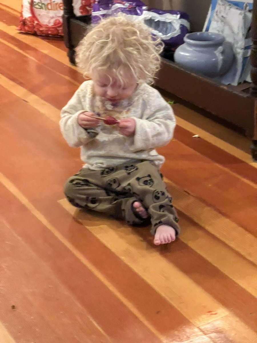 kelsey dutton tweet media