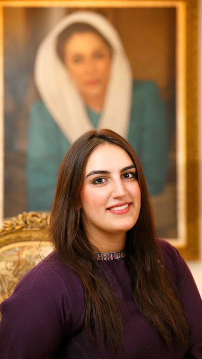 BBhuttoZardari's tweet photo. Happy Birthday to my sister, first baby born to a sitting female PM in office and Mama to my darling nephews. May Allah bless you with all the happiness in the world https://t.co/kkzWSE4nz1