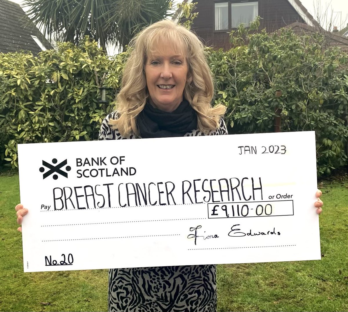 VictoriaE_92's tweet photo. My mum has only gone and raised over £100,000 for Breast Cancer Research! £9110 in 2022 means the tablet lady in Dundee can finally put away her wooden spoon 😍 https://t.co/Amy8uD4Ds0