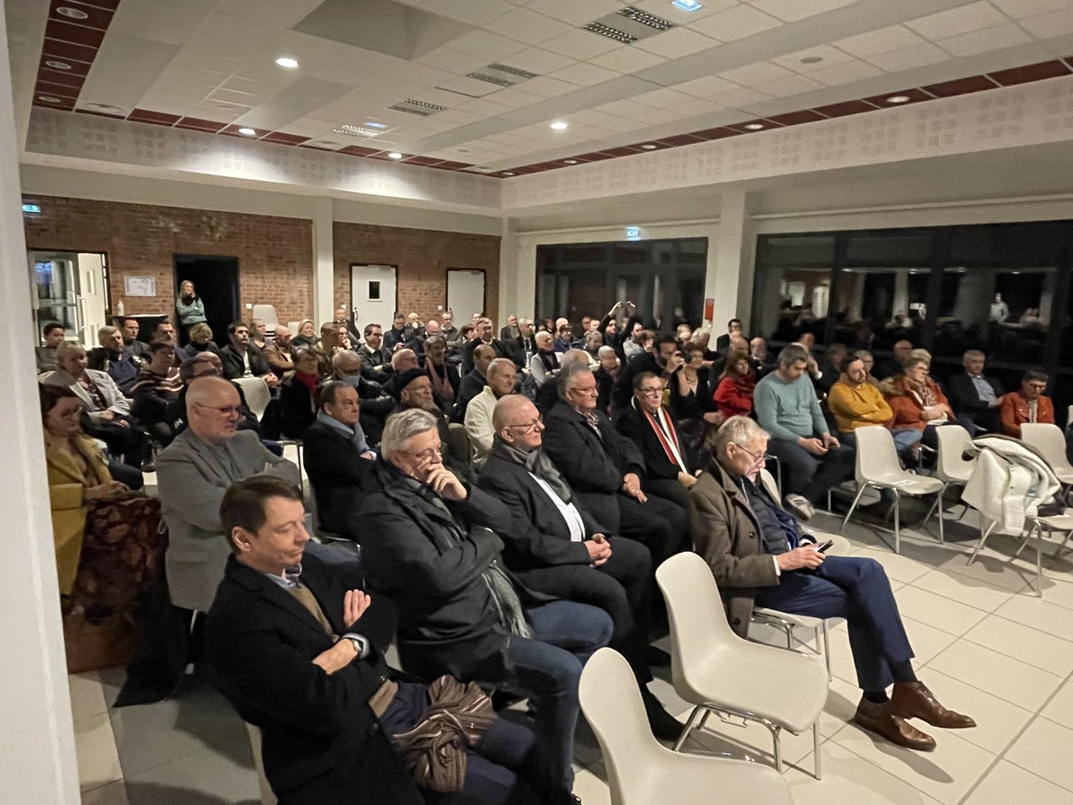 Cérémonie de présentation des vœux du <a href="/SMAV62/">SMAV62 ♻️</a> à Duisans ce soir devant une salle comble. « Que 2023 soit le début d’une nouvelle aventure commune » Cédric DELMOTTE, président du SMAV