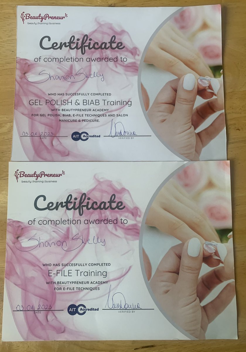 Today is a good day.. these beauts just arrived in the post!! Plus signed my contract for a new job today… 🎉