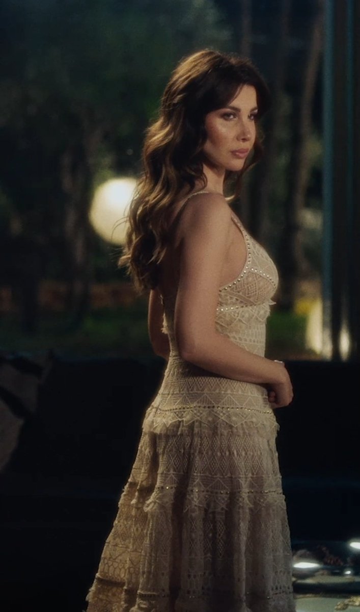 NaDaMeL4's tweet photo. تعلقت بتفاصيل التيزر 🥺✨
#بدي_حدا_حبو @NancyAjram https://t.co/5o7okzUBEG