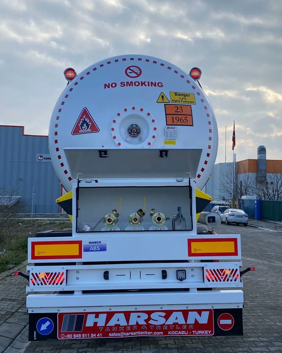 TankerHarsan's tweet photo. 3 Axles, 6 Wheels Semi Trailer LPG Transport Tank For Lebanon

sales@harsantanker.com

Whatsapp: +90 541 660 24 41 (ukr-ru)
Whatsapp: +90 549 511 24 41 (eng)
Whatsapp: +90 541 248 24 41 (fr-eng)
Whatsapp: +90 542 120 41 00 (ar -fr) https://t.co/vjrbn38UrJ