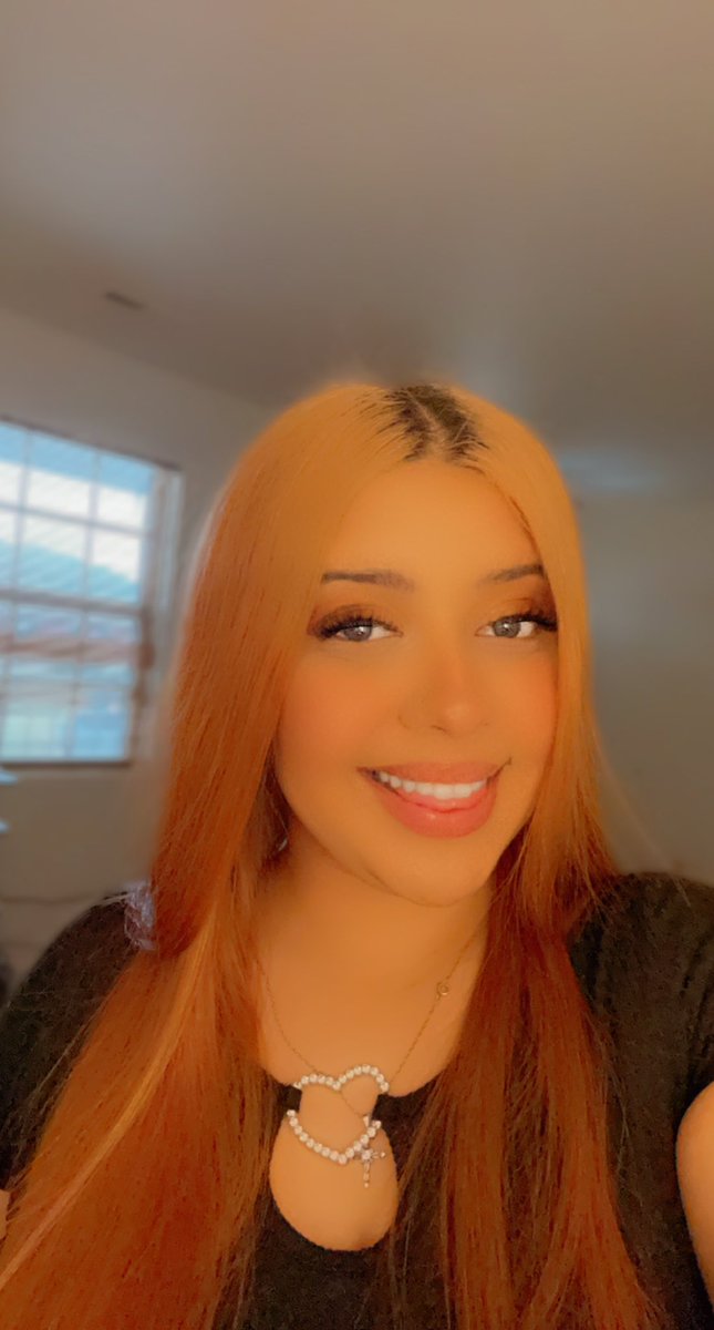 Tekerra_'s tweet image. Can’t wait to change my hair again 🥰😫😫🤤