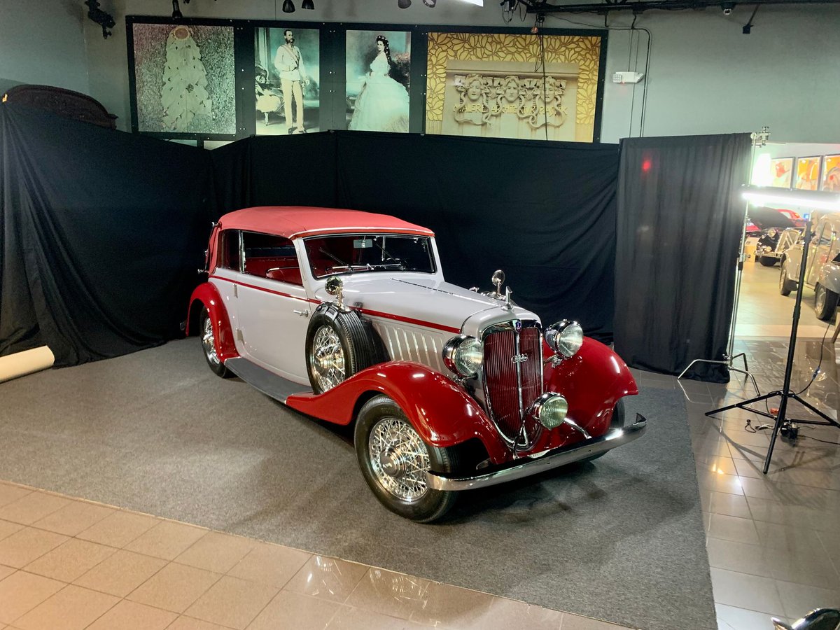 tbautomuseum's tweet image. Fresh photos coming soon for our collection! Which car are you most excited to see? #classiccars #carsoftiktok #carmuseum #photoshoot #tampabay