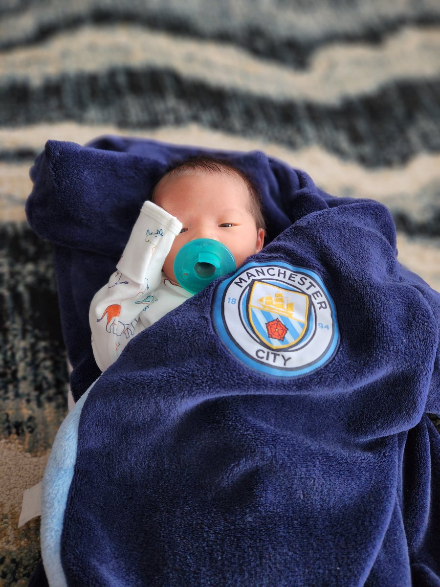 aidanburke09's tweet photo. @ManCityUS @PLinUSA @premierleague @ManCity 

A new #mancity fan was born! I bought a small, apparently its not for babies 🤔

I think I may need to get some newborn sized Manchester City clothes for him! Anybody have a good place to buy some baby swag!? https://t.co/4vFfx5CQPq