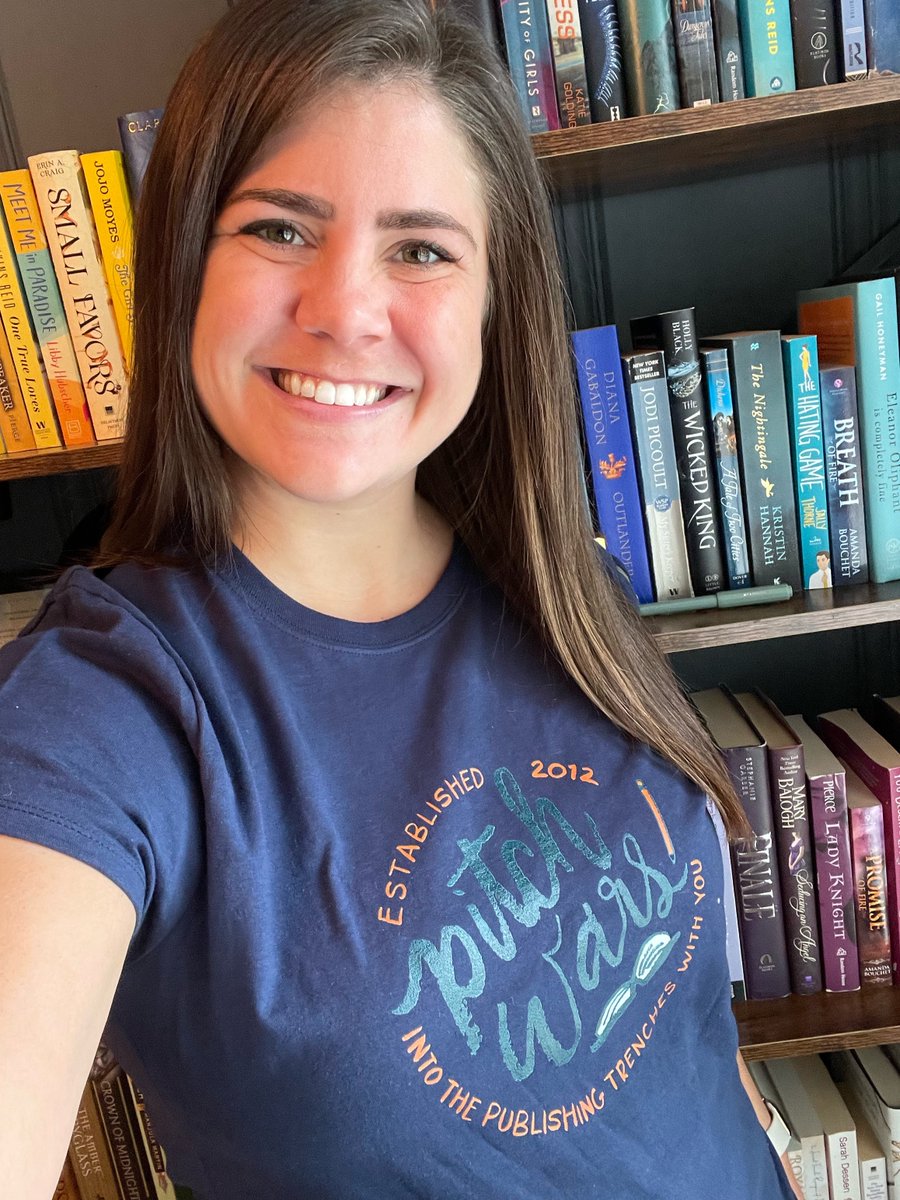 tauricox's tweet image. Hellooo #writersoftwitter! I&apos;m Tauri. I&apos;m a former #PitchWars mentee and I write adult romcoms full of kissing and crime. Currently on sub with CATCH US IF YOU CAN and wrangling a few new ideas that are taking over my brain.