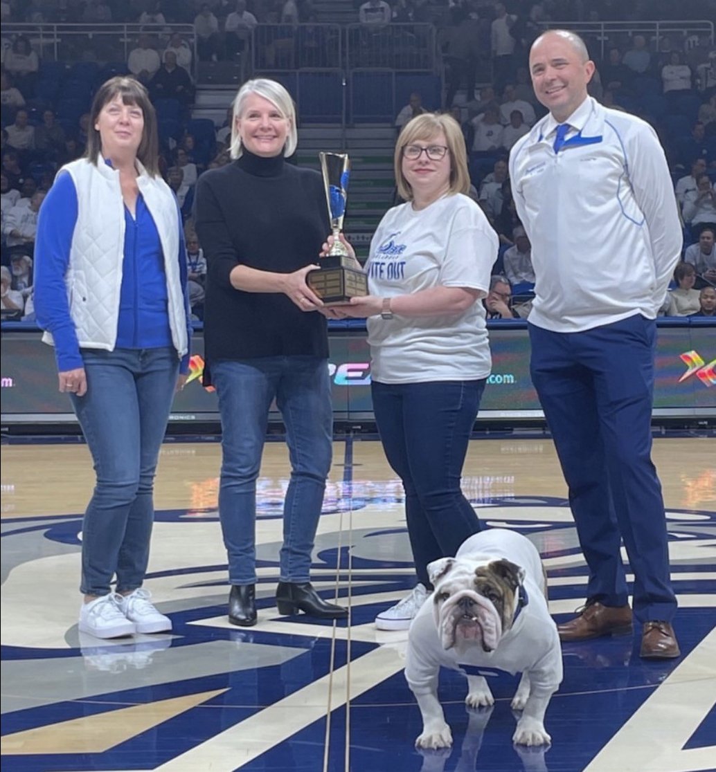 ZLR Ignition is honored to be named 2022 Relays Wellness Challenge winner for the small employer division! The Grand Blue Mile presented by @WellmarkBCBS is a highlight of our year and helps us create a healthier agency. (photo credit: @DrakeRelays)