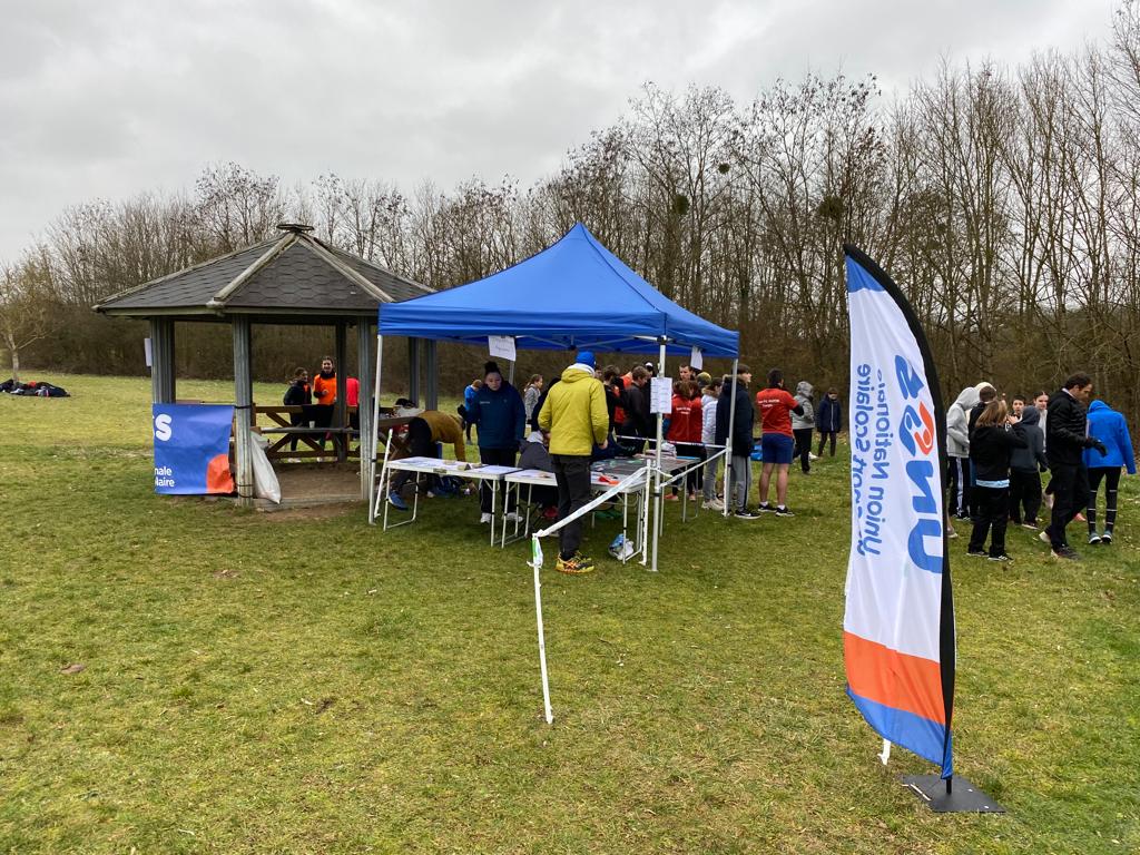 UnssCher's tweet photo. Championnat départemental de Course d Orientation à Avord. Sancerre, Pierre Émile Martin et Avord titrés @unss #courseorientation #avord https://t.co/sloxwJSbcU