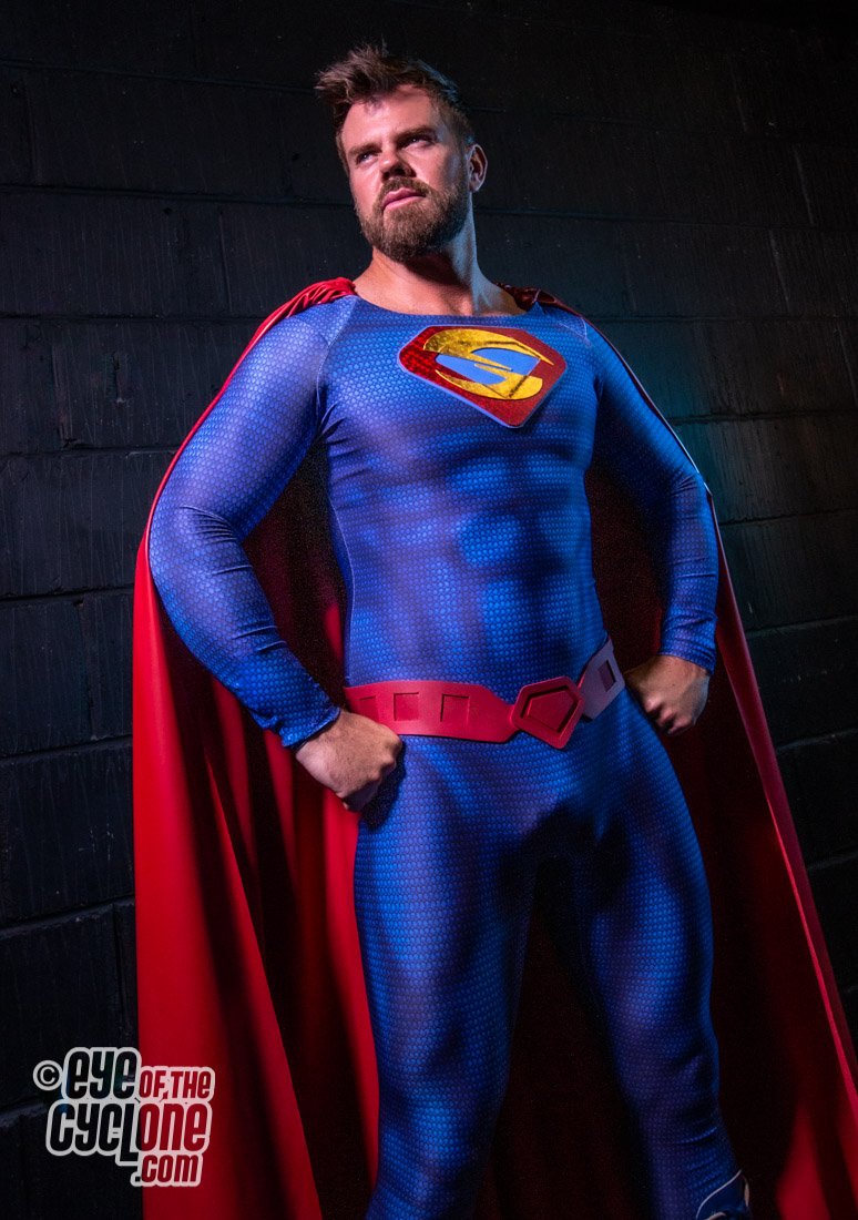 Super_Cyclone's tweet photo. @Muscle_Friendly @NemesisBondage @Scruffy_Lobo @Rovitii_ @SkinFitShop1 @skindexgymwears Here is our Supersonic and his new look superman style suit https://t.co/l4K4CxHBkb