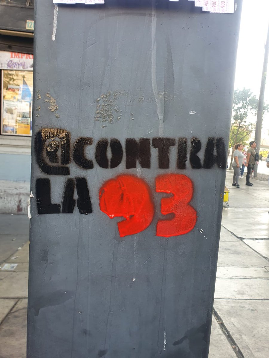contrala93's tweet photo. #DinaRenunciaYa https://t.co/ZNxxsbXbe8