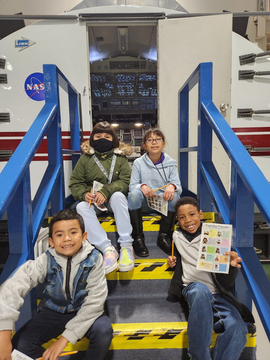 ElsaRo_'s tweet photo. Our Collins GT Explorers enjoyed a day of learning at the Lone Star Flight Museum! @ExplorersCol @AliefISD @Alief_AdvAcad @MytraCunningham @_SheenaRobinson https://t.co/WLQmJonek0