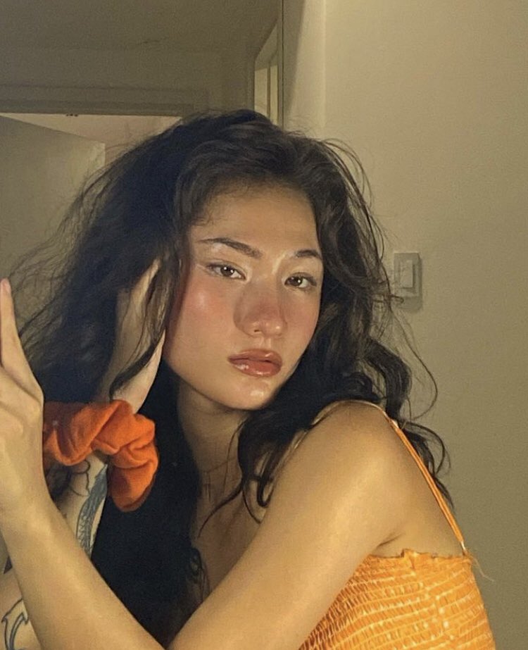 aellamazon's tweet image. ~&amp;gt;         Em sẽ chơi với anh thật lâu