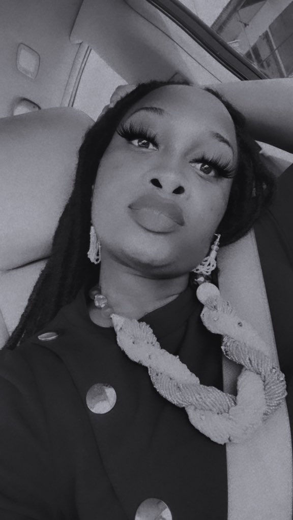 mac_adra's tweet image. Add me on TikTok @mac_adra on IG @dr.macadra on YouTube @mac_adra on Snapchat @mac-adra…….for more 😉