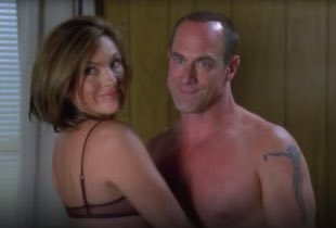 TODAYshow's tweet photo. And you thought we were done… how about a “wild” walk down memory lane with Chris Meloni? https://t.co/wgdvZrn5hX