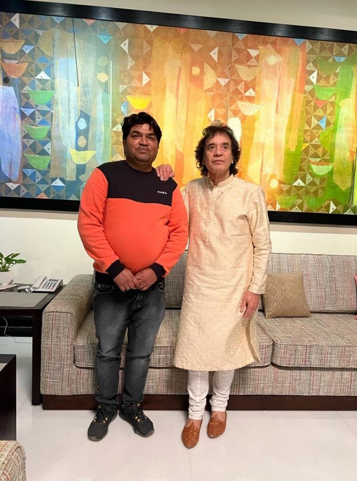 Congratulations Best Wishes 
Famous Tabla Player Zakir Hussain Will Be Awarded The Padma Vibhushan  .
#ZakirHussain 
#PadmaAwards 
#PadmaVibhushan