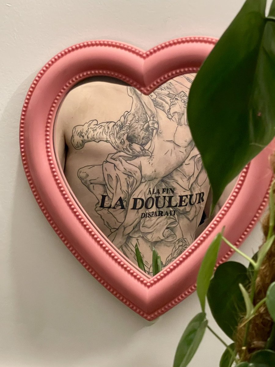 solennknezevic's tweet photo. Collab tattoo ♡ Prométhée réalisé par @AnthoDraw &amp; typo par moi https://t.co/mI63O2H4wA