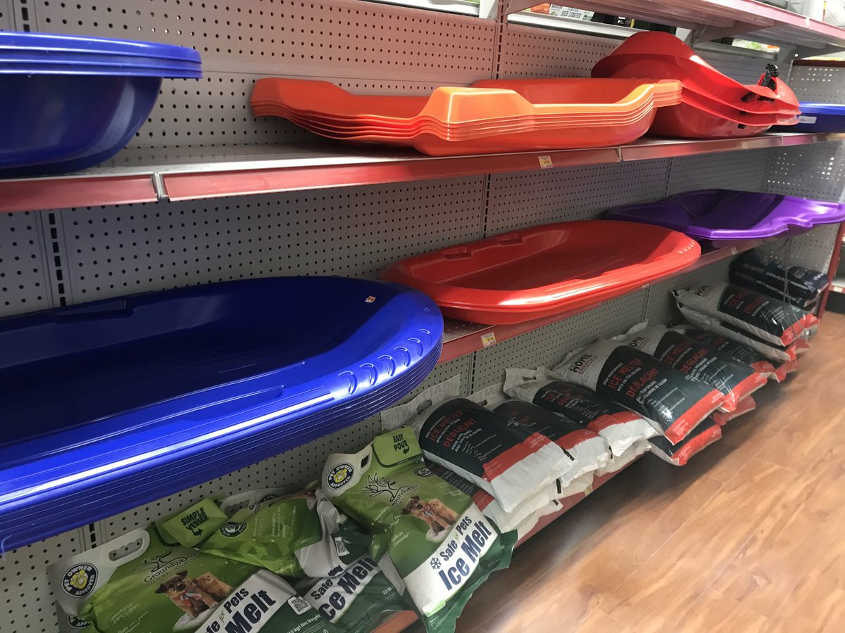 pollockshh's tweet image. Here’s How you can have some fun in the new snow with an assortment of sleds for young and old #pollockshh@shoproncy