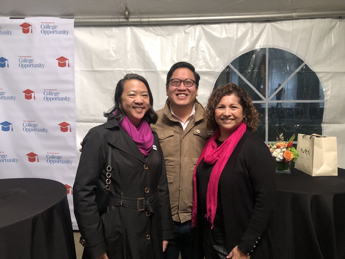 It was a great evening at the Sacramento State Capitol catching up with our 2022-23 @EPFP_CA fellows @CollegeOpp's annual Legislative Dean's List Reception celebrating a historic year of higher education policy and budget victories! Grateful for all our partners in #CAHigherEd!!