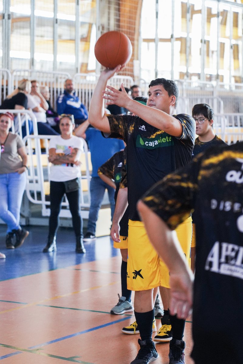 La Laguna Tenerife tweet media