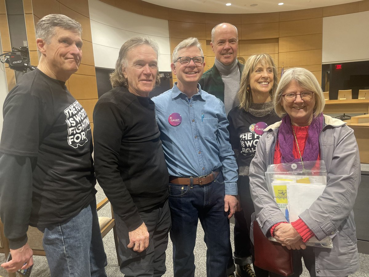 Getting ready for a hearing of the 100% Bill by the Energy, Utilities, Environment and Climate Committee in the Mn Senate. And look who’s here! #100percentMN @ISAIAHMN